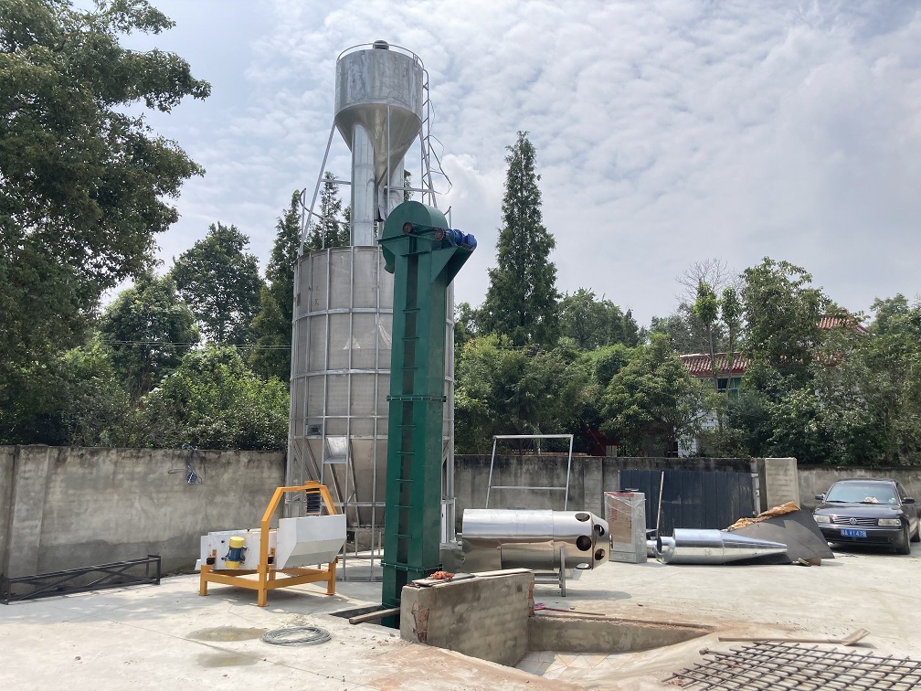 河北皓凱氣吸小型糧食干燥機(jī)落戶四川郫都區(qū)家庭農(nóng)場！